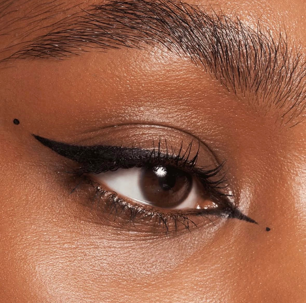 ESSENCE EYELINER PEN WTPF - DELINEADOR