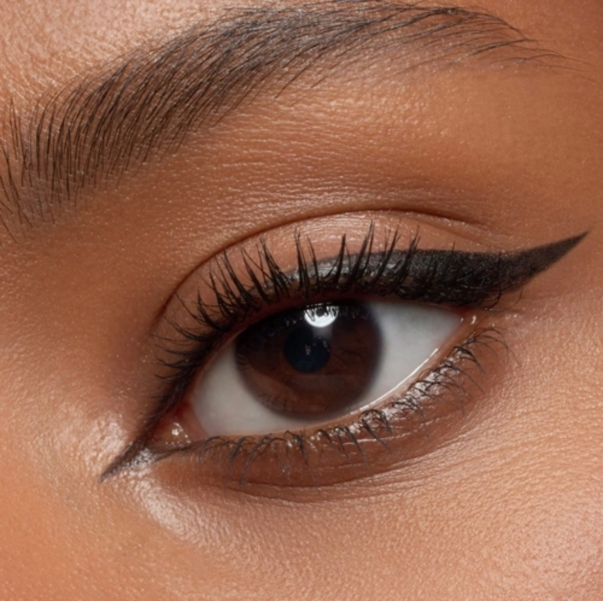ESSENCE SUPER FINE DELINEADOR