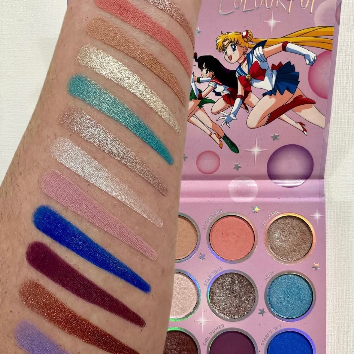 COLOURPOP X PRETTY GUARDIAN FOR LOVE & jUSTICE PALETA SOMBRAS