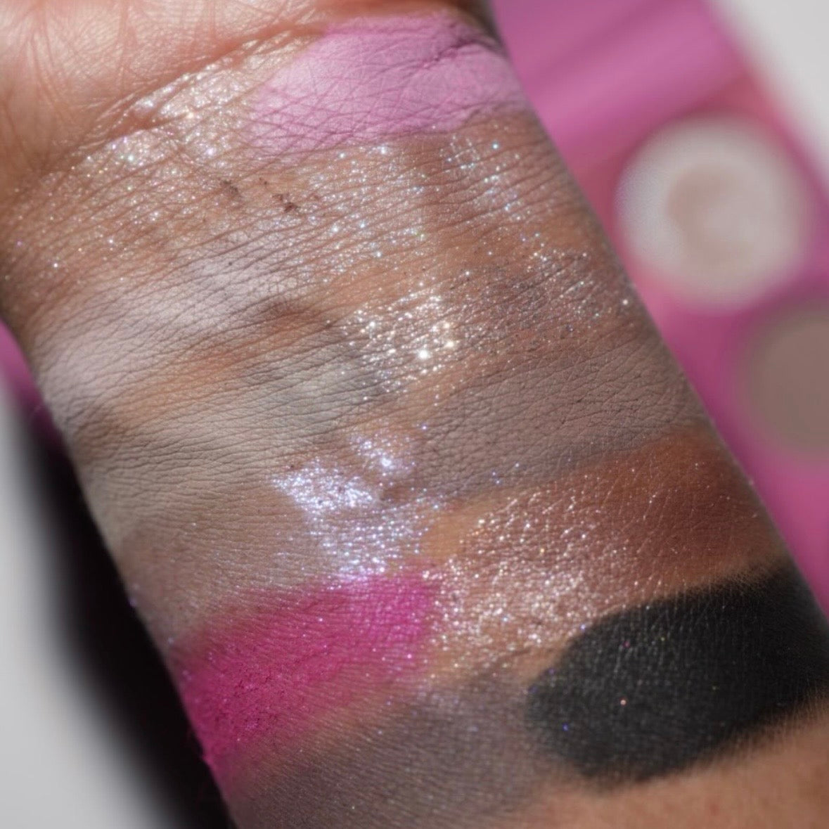 COLOURPOP HEART TO GET EYESHADOW PALETTE