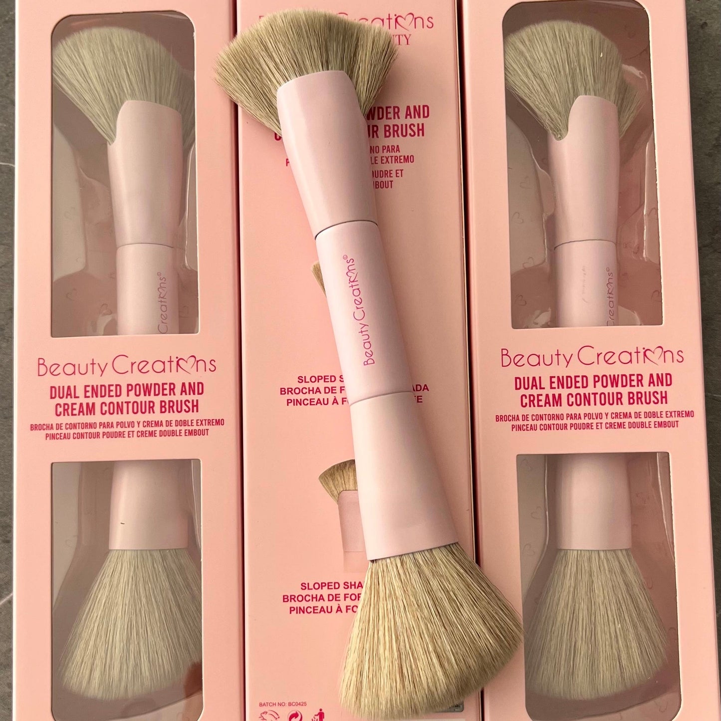 BEAUTY CREATIONS BROCHA DUAL  POLVO & CREMA