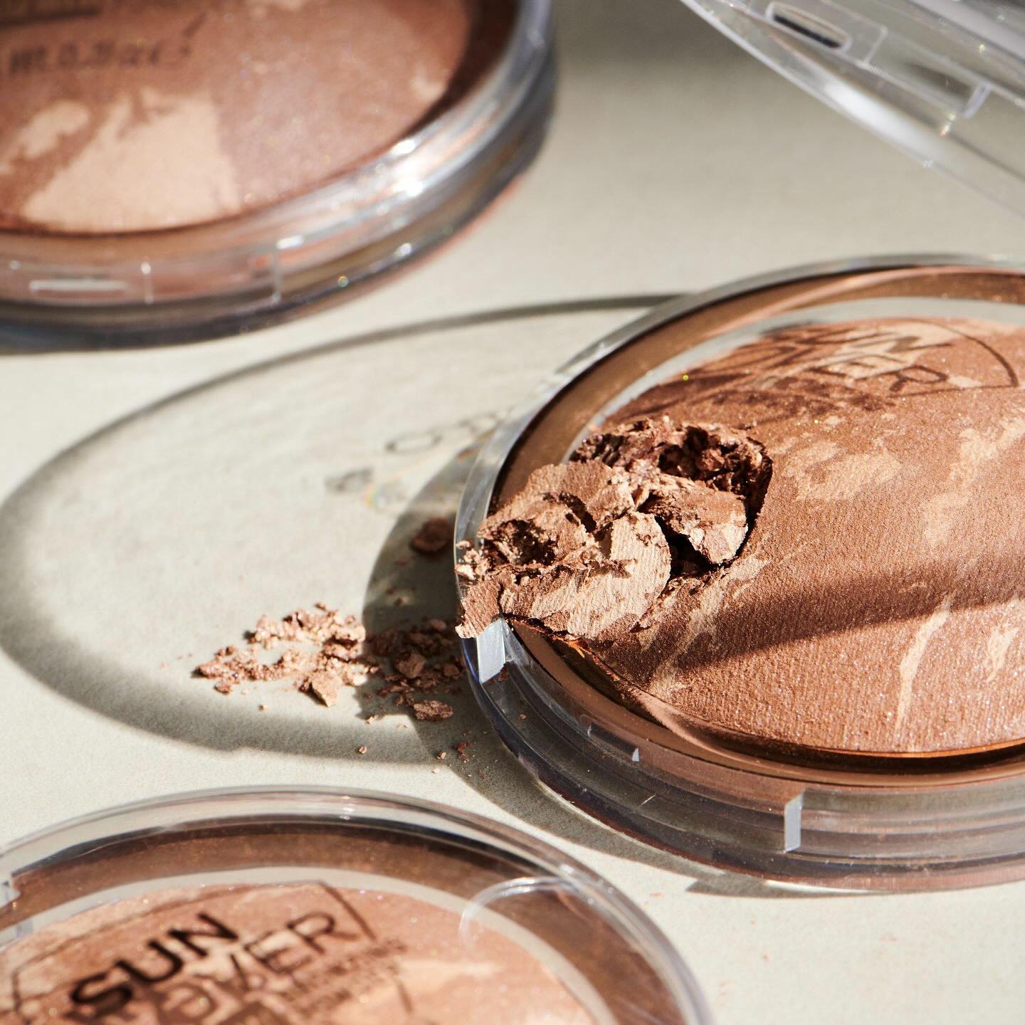 CATRICE SUN LOVER GLOW BRONZING POWDER