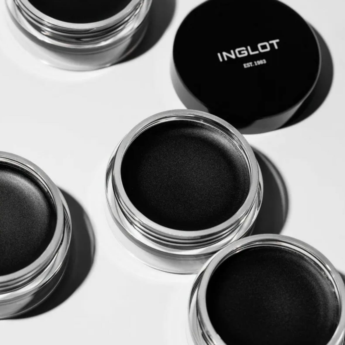INGLOT DELINEADOR EN GEL AMC