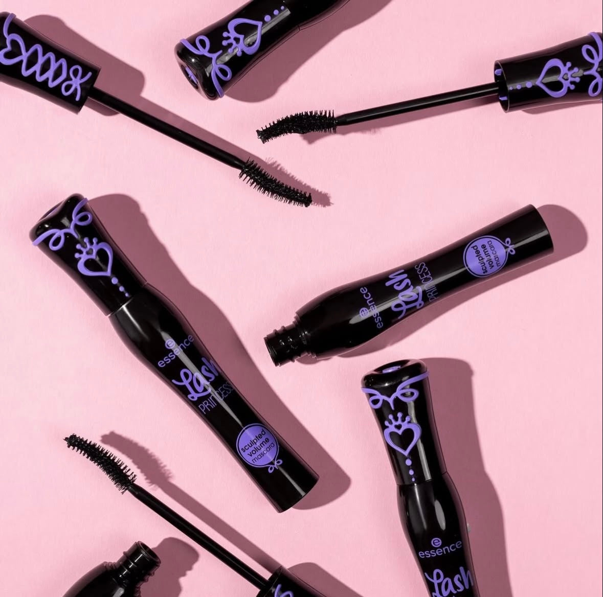 ESSENCE LASH PRINCESS SCULPTED VOLUME MASCARA