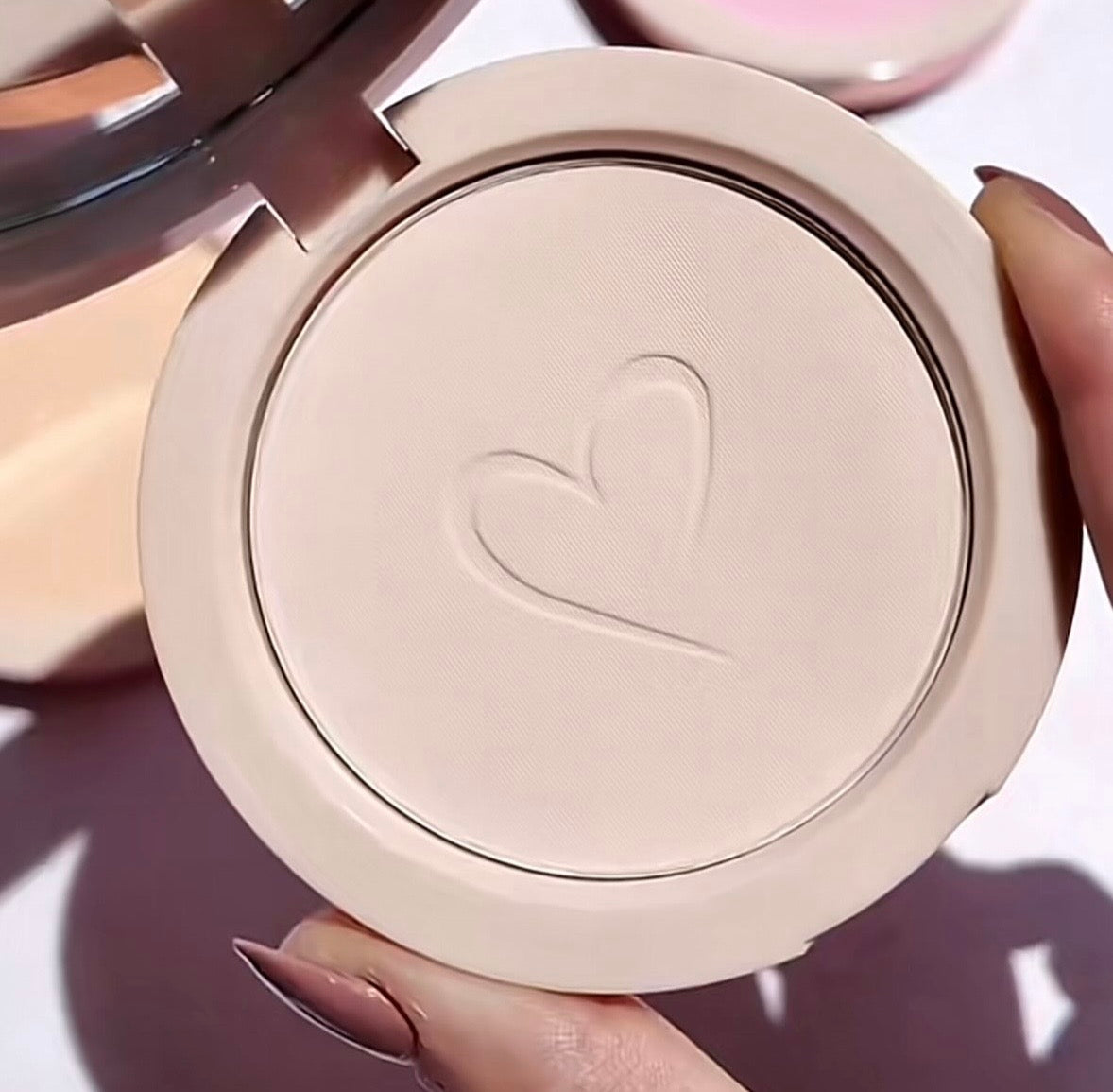 BEAUTY CREATIONS PRETTY PRESSED POWDER