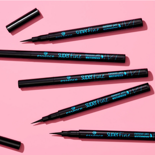 ESSENCE SUPER FINE WATERPROOF DELINEADOR