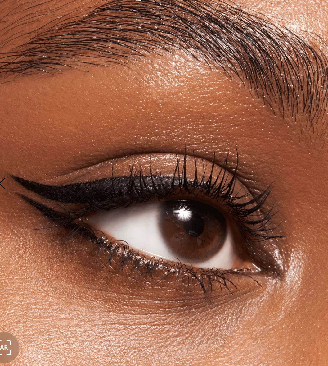 ESSENCE 24EVER LINER DELINEADOR