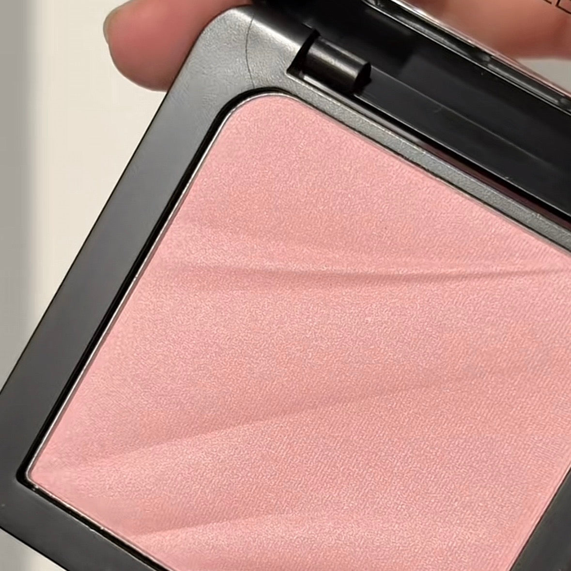 CATRICE BRIGHT & BLUR AIRBRUSH POWDER