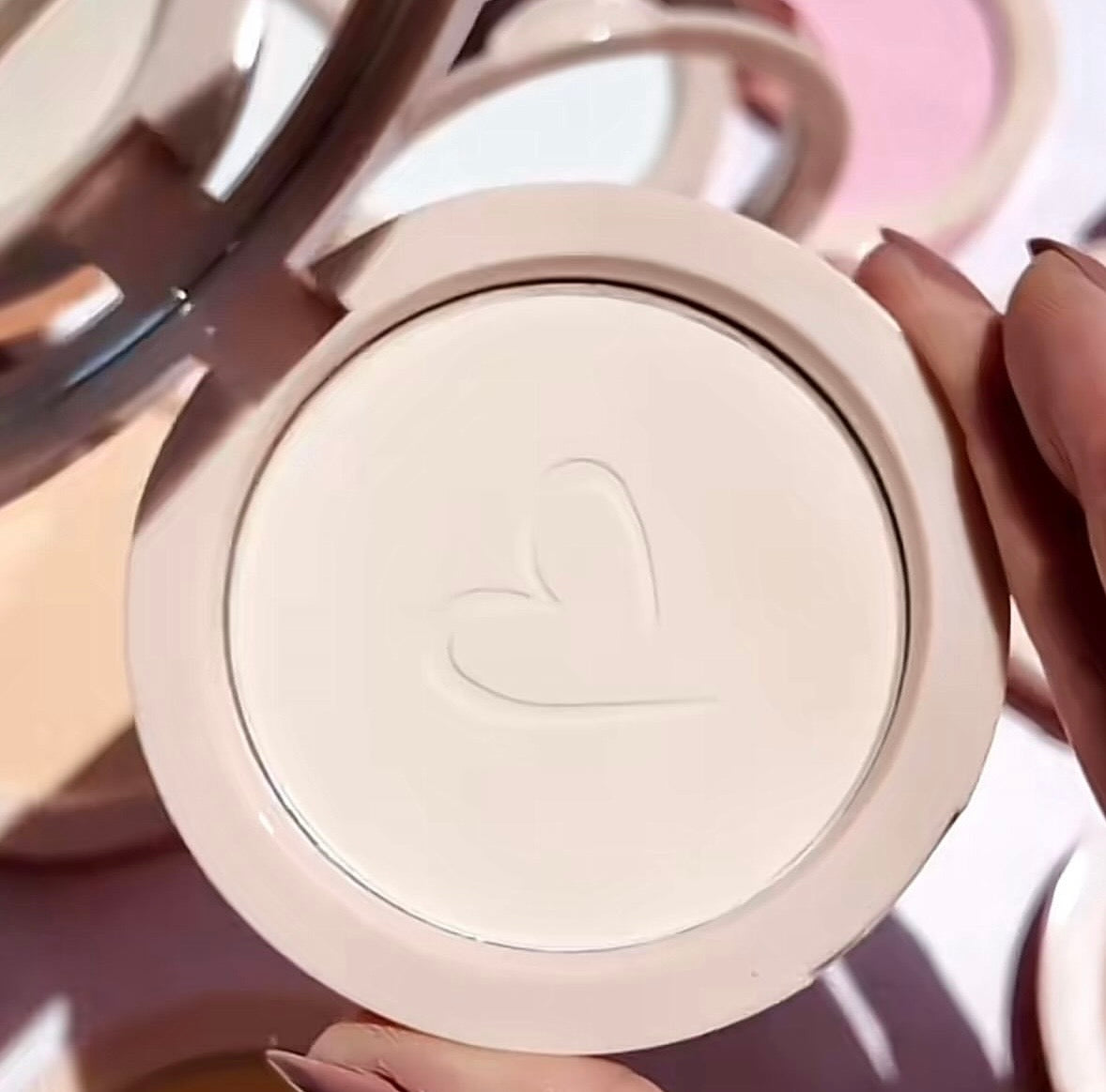 BEAUTY CREATIONS PRETTY PRESSED POWDER