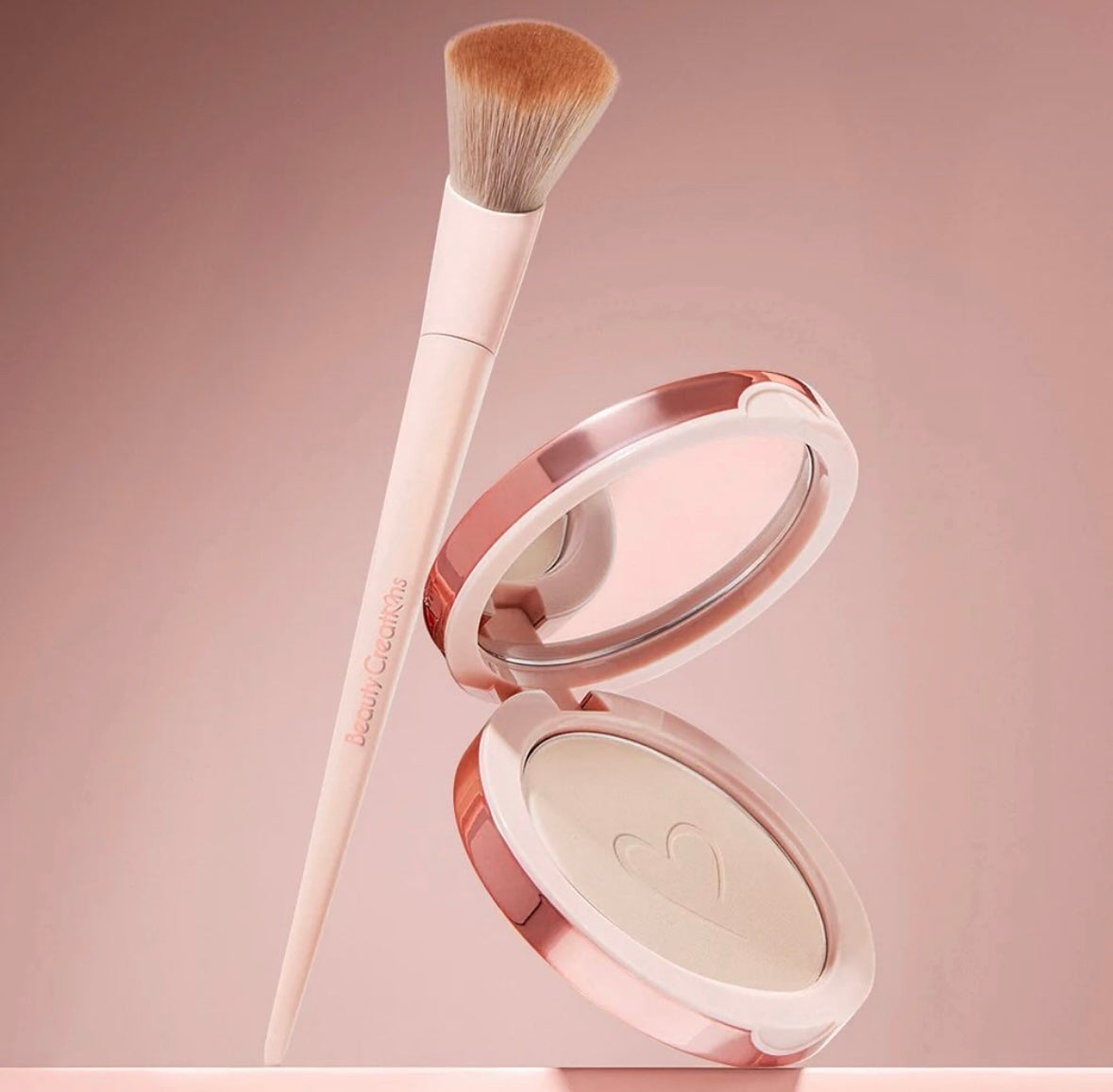 BEAUTY CREATIONS PRETTY PRESSED PRECISION POWDER BRUSH