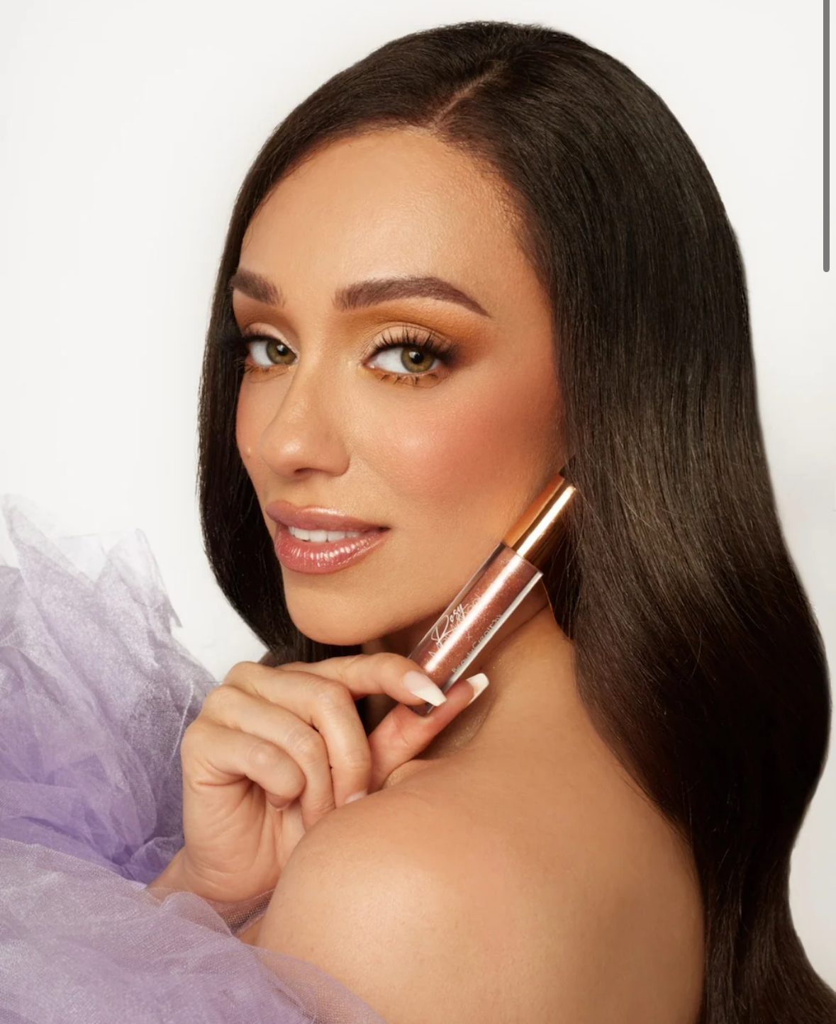 BEAUTY CREATIONS X ROSY MCMICHAEL ESSENTIALS VOL.1- SET MINI PALETA + GLOSS