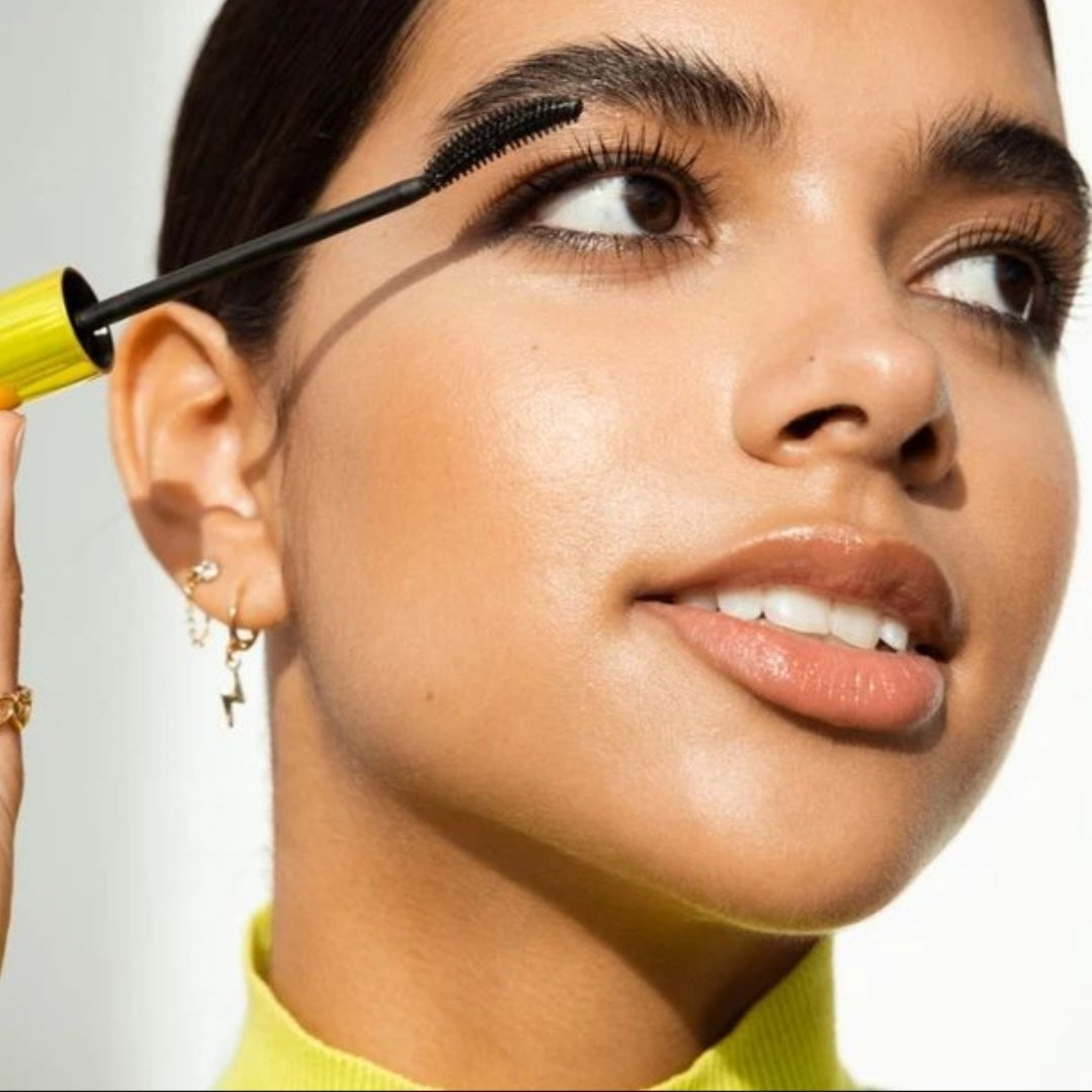 ESSENCE LASH LIKE A BOSS INSTANT LIFT & CURL MASCARA