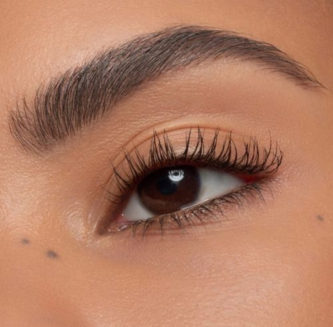 ESSENCE CURL FIXING LASH BASE
