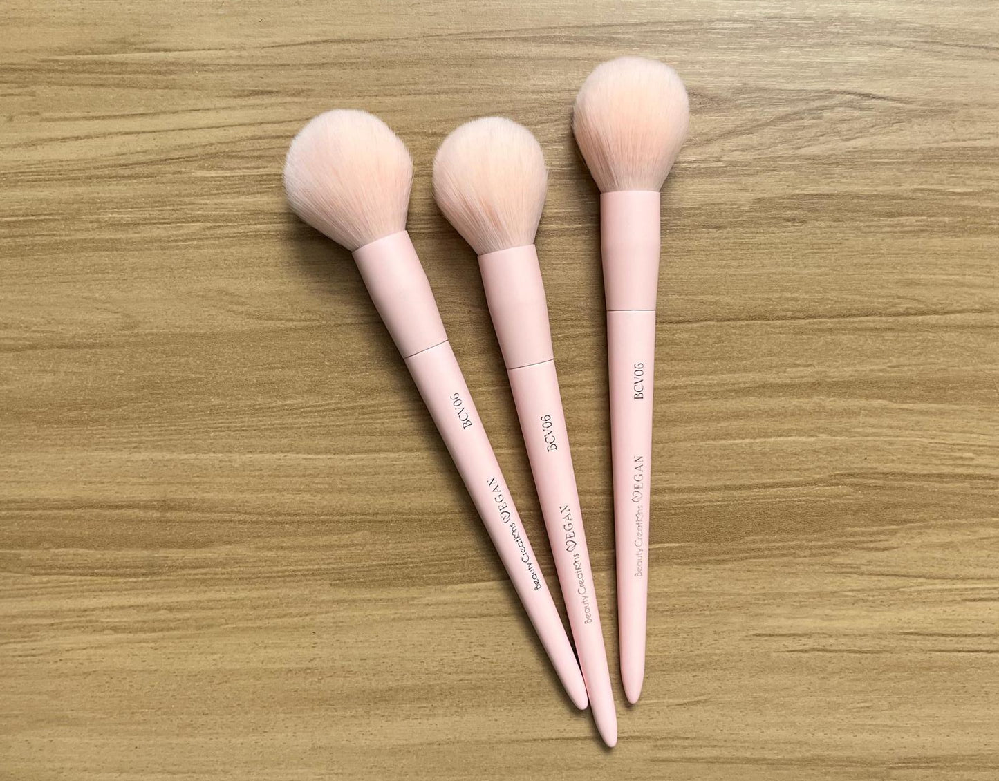 BEAUTY CREATIONS BROCHA VEGAN 06