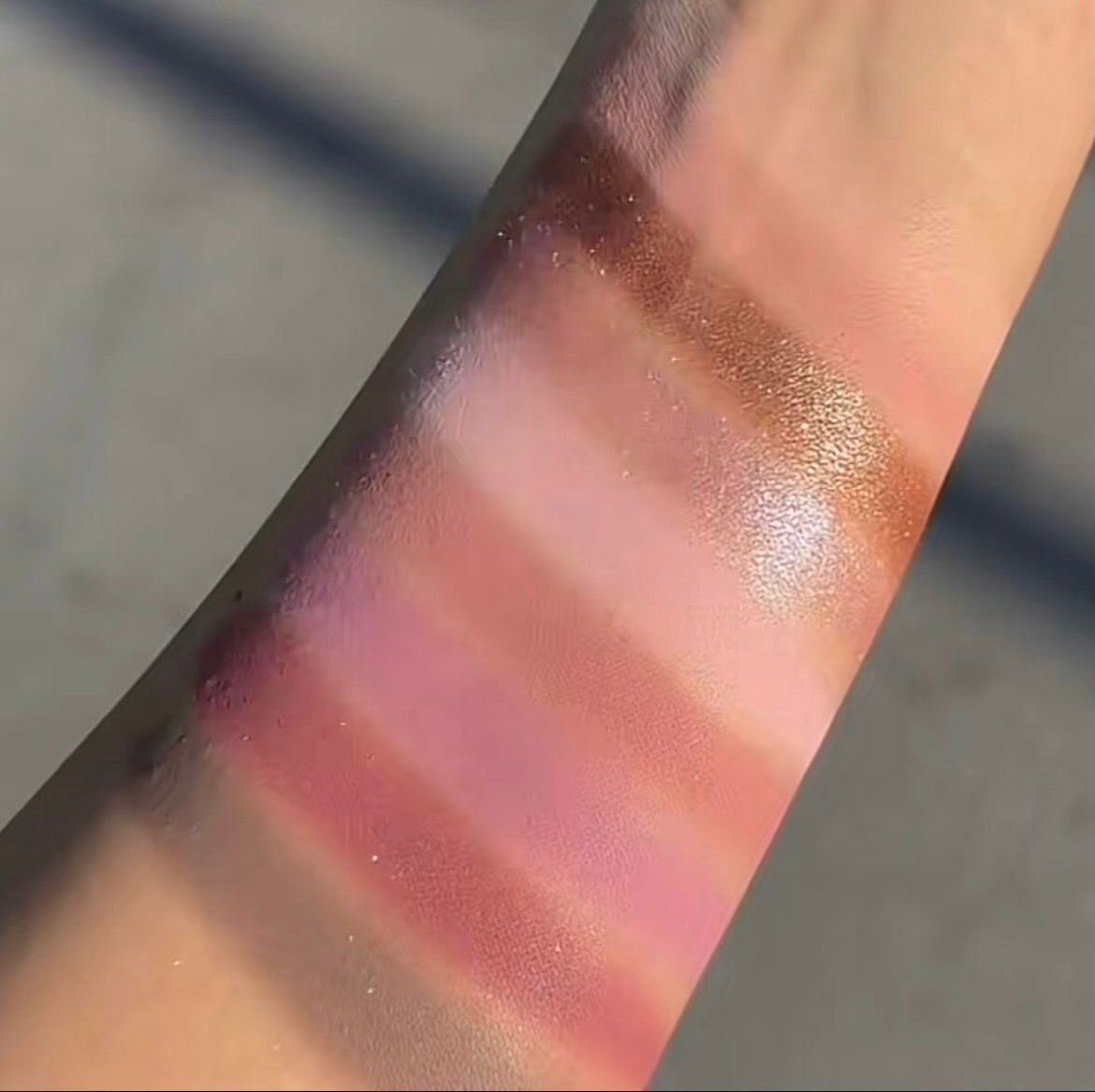 BEUTY CREATIONS PALETA MAGNÉTICA MUTED MAUVES
