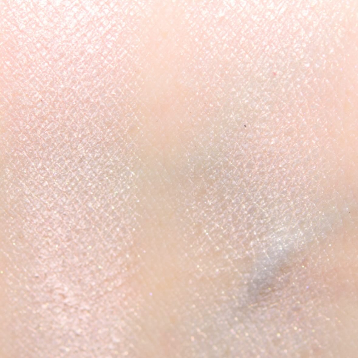 COLOURPOP PRESSED POWDER HIGHLIGHTER