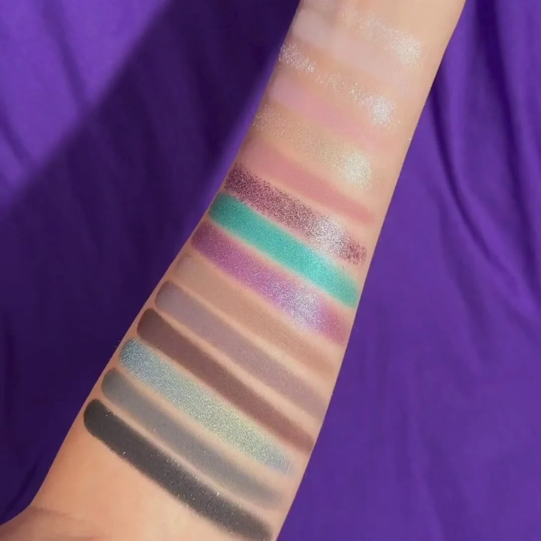 COLOURPOP WELCOME FOOLISH MORTALS PALETA SOMBRAS